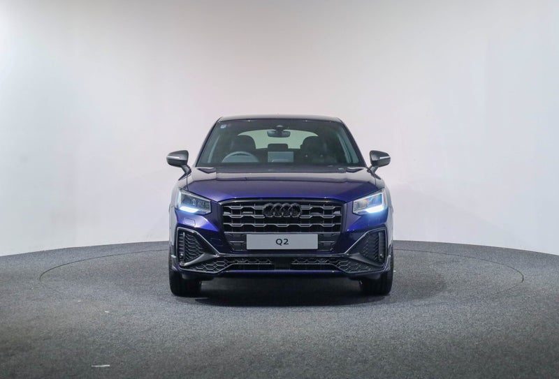 2026 Audi Q2 Dynamic Black Edition 140kW quattro, photo 2