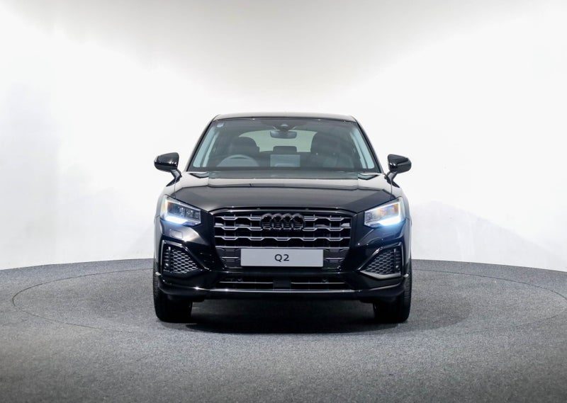 2026 Audi Q2 Dynamic Black Edition 35 TFSI 110kW, photo 2