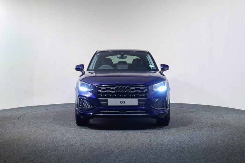 2026 Audi Q2 Dynamic Black Edition 35 TFSI 110kW, photo 2