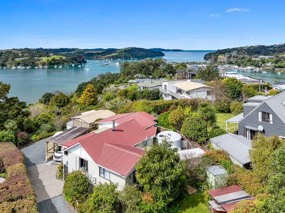 33 Green Road, Matakana