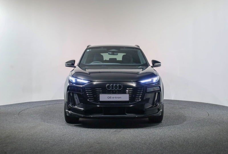 2026 Audi Q6 e-tron S-line 315kW quattro, photo 2