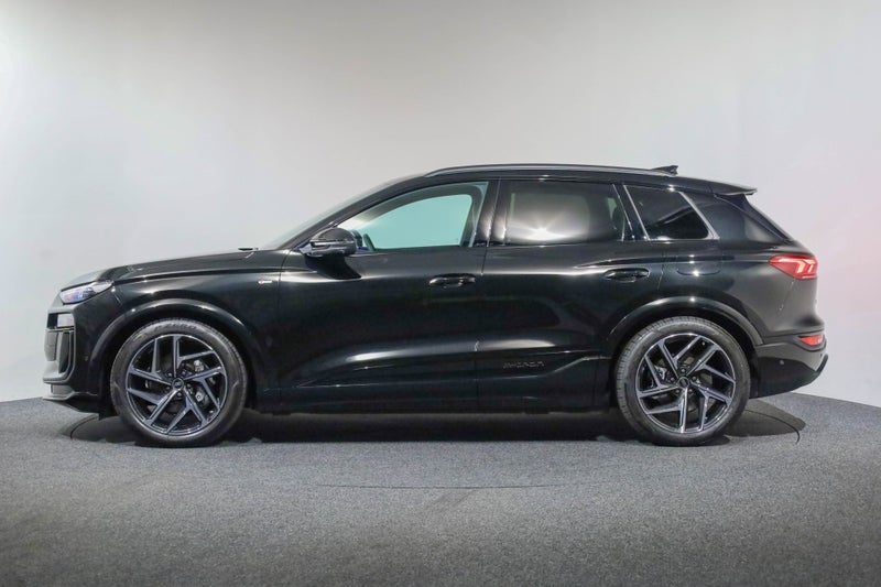 2026 Audi Q6 e-tron S-line 315kW quattro, photo 3
