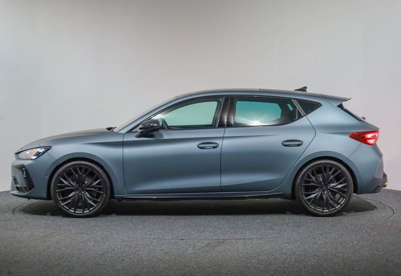 2026 Cupra Leon VZ Hatch Stealth Edition 239kW, photo 3