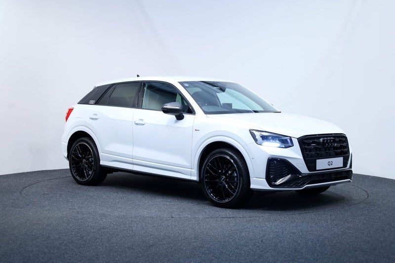 2026 Audi Q2 Dynamic Black Edition 140kW quattro