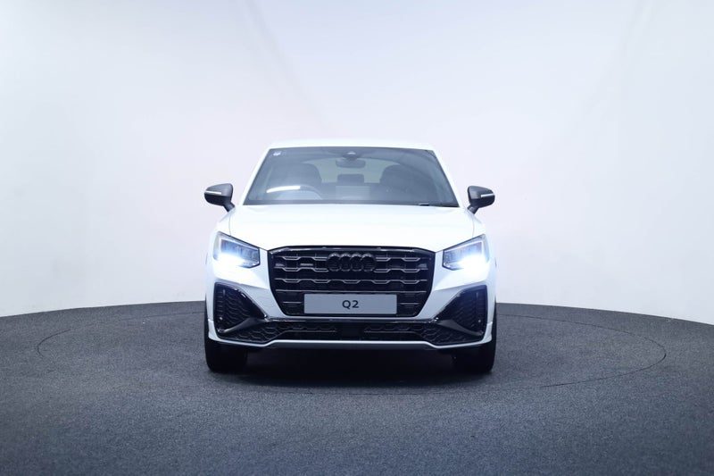 2026 Audi Q2 Dynamic Black Edition 140kW quattro, photo 2