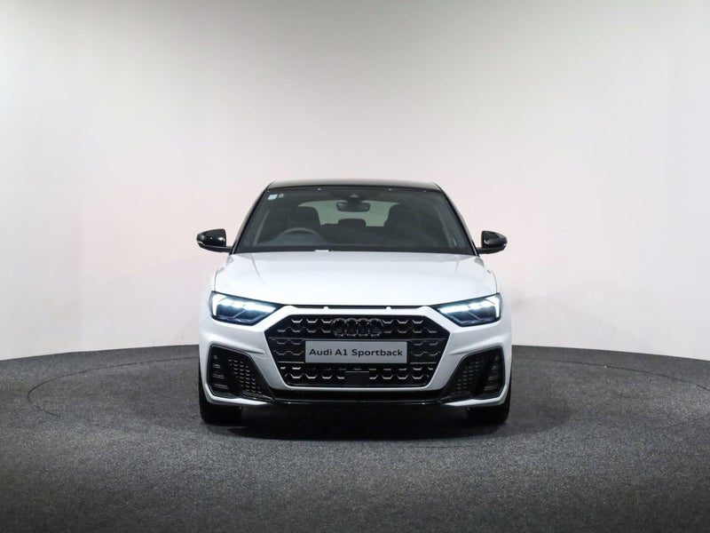 2025 Audi A1 S-line 35 TFSI 110kW, photo 2