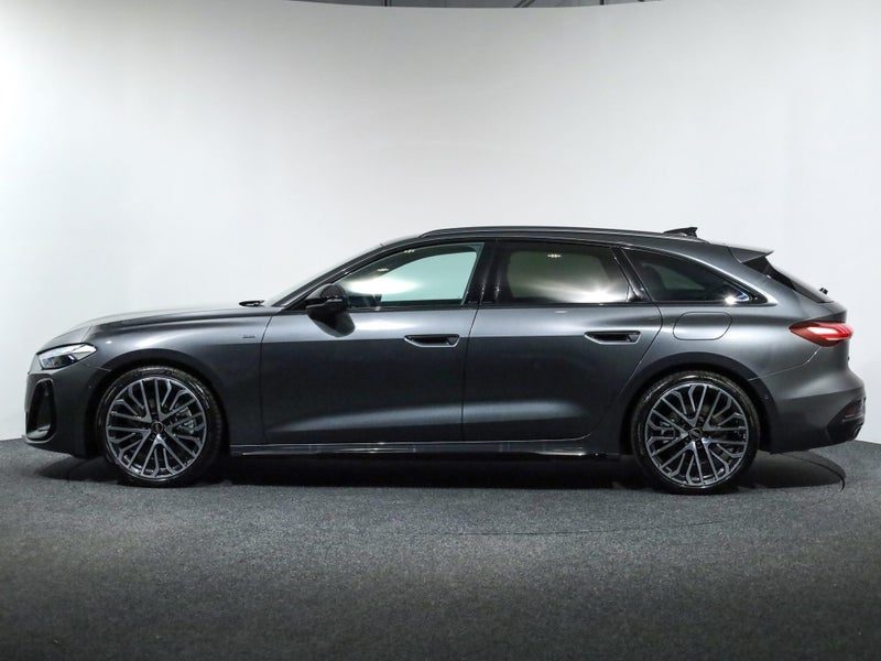 2026 Audi A5 Avant e-hybrid S-line 220kW quattro, photo 3