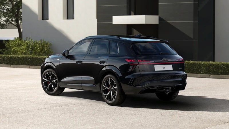 2026 Audi Q3 S-line TFSI 195kW quattro, photo 3
