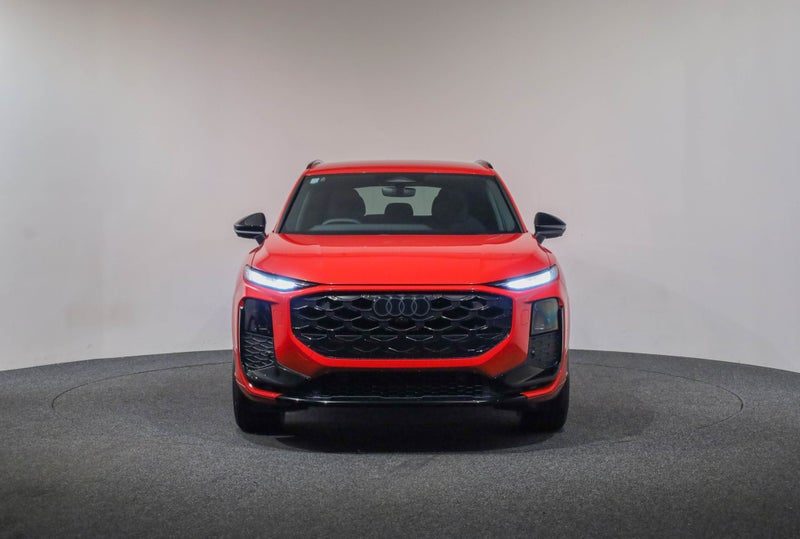 2026 Audi Q3 S-line TFSI MHEV 110kW, photo 2