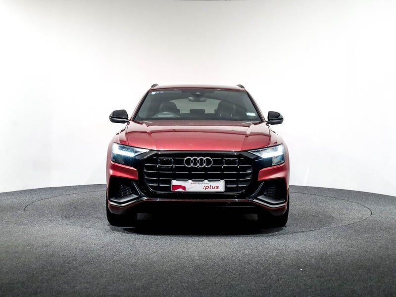 2022 Audi Q8 S-line 55 TFSI 250kW quattro, photo 2
