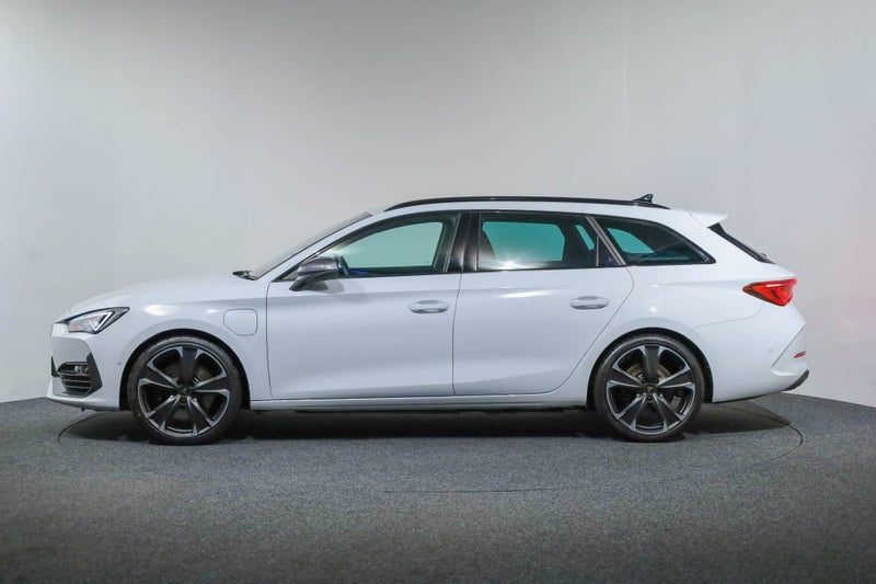 2024 Cupra Leon V e-Hybrid Sportstourer 180kW, photo 3