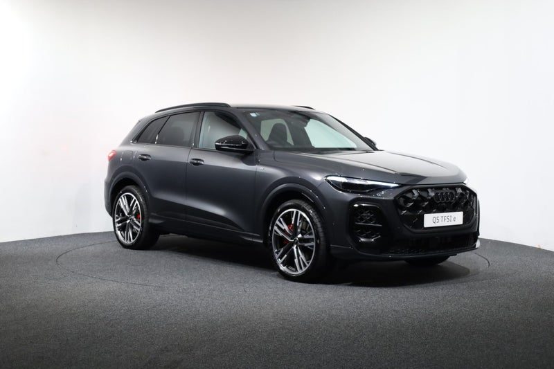 2026 Audi Q5 S-line e-hybrid 220kW quattro