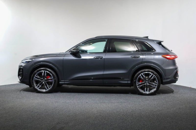 2026 Audi Q5 S-line e-hybrid 220kW quattro, photo 3
