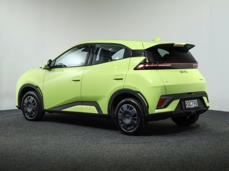 2026 BYD ATTO 1 Essential EV, photo 2