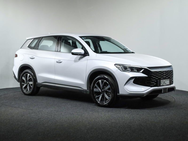 2026 BYD Sealion 5 Essential PHEV