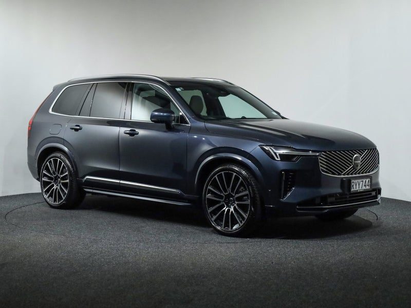 2026 Volvo XC90 B5 AWD ULTRA BRIGHT, main photo