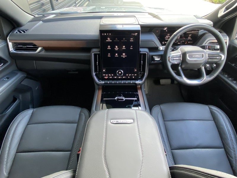 2026 GMC Yukon Denali 6.2L V8, photo 3