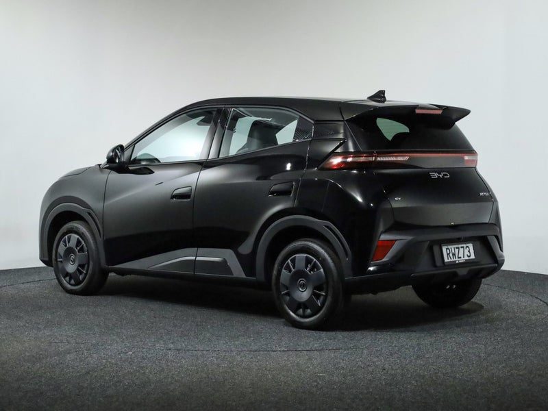 2026 BYD ATTO 1 Essential EV, photo 2