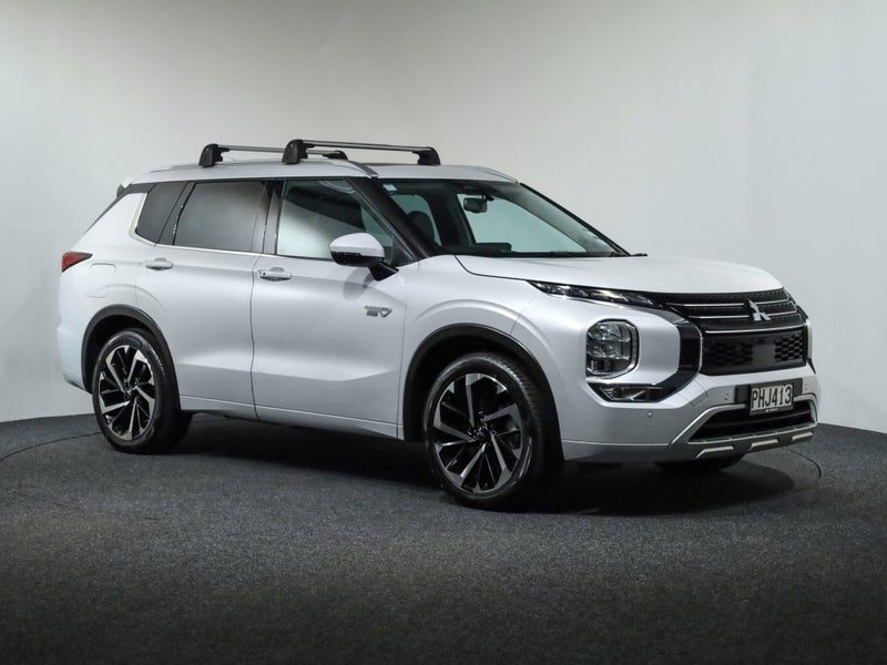 2022 Mitsubishi Outlander VRX PHEV 4WD