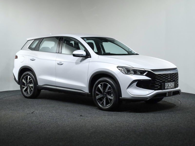 2026 BYD Sealion 5 Essential PHEV