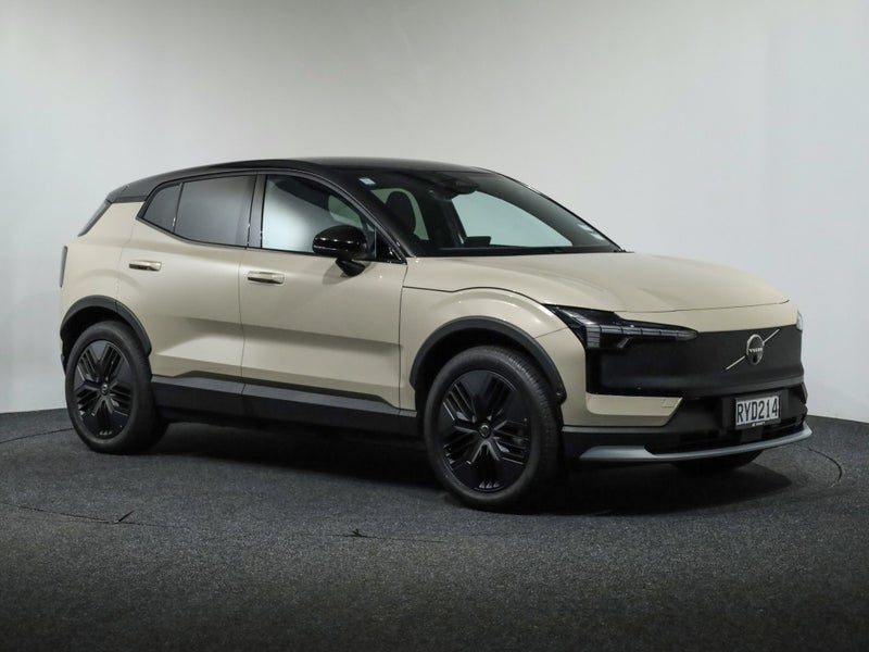 2026 Volvo EX30 CC TMP ULTRA BEV