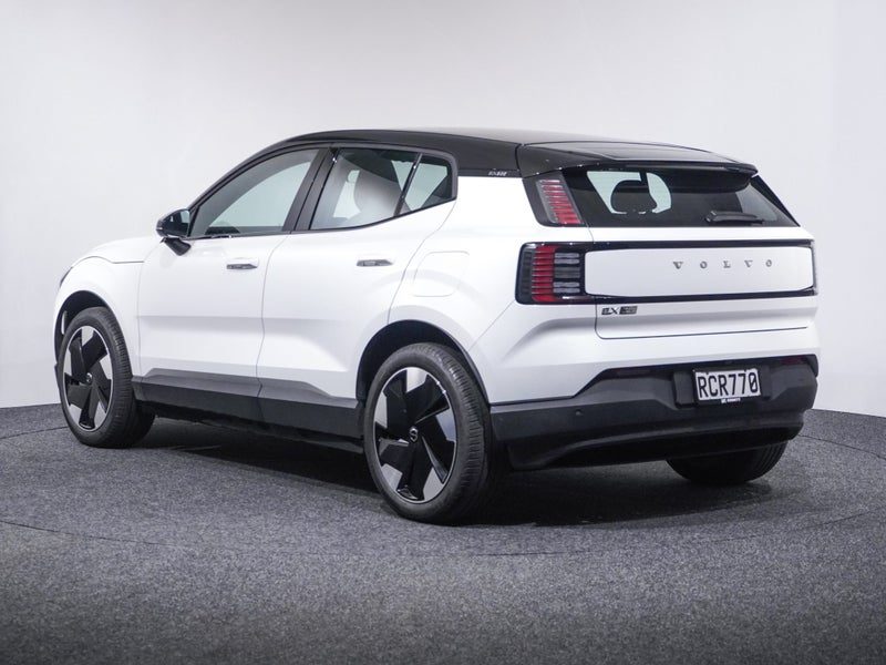 2025 Volvo EX30 SMER PLUS BEV, photo 2