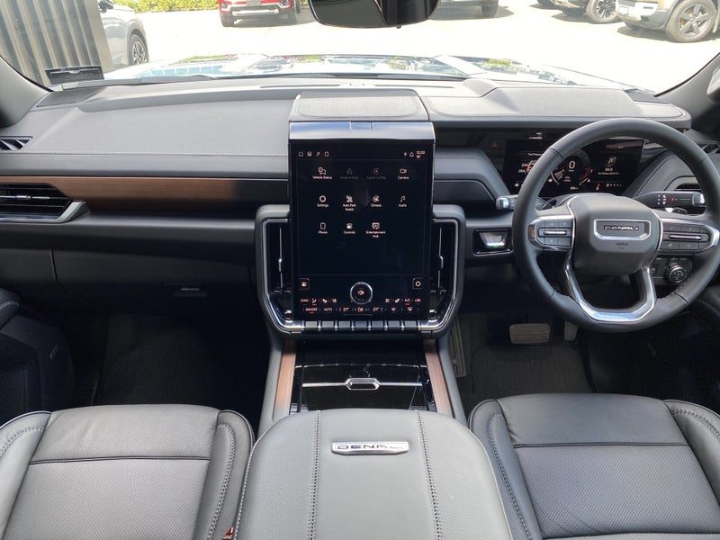 2026 GMC Yukon Denali 6.2L V8, photo 3