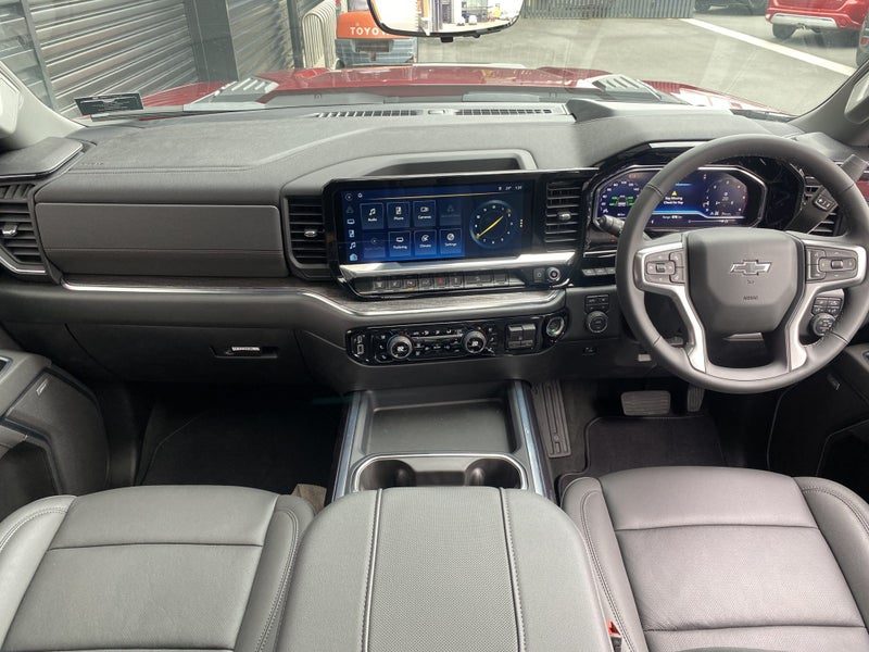 2026 Chevrolet Silverado 2500 HD LTZ Premium, photo 3