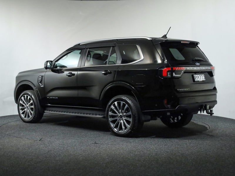 2024 Ford Everest Platinum 3.0D 4WD, photo 2