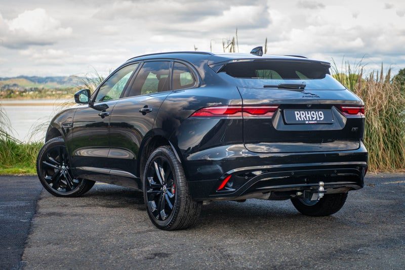 2026 Jaguar F-PACE P250 90th Anniversary Edition, photo 2