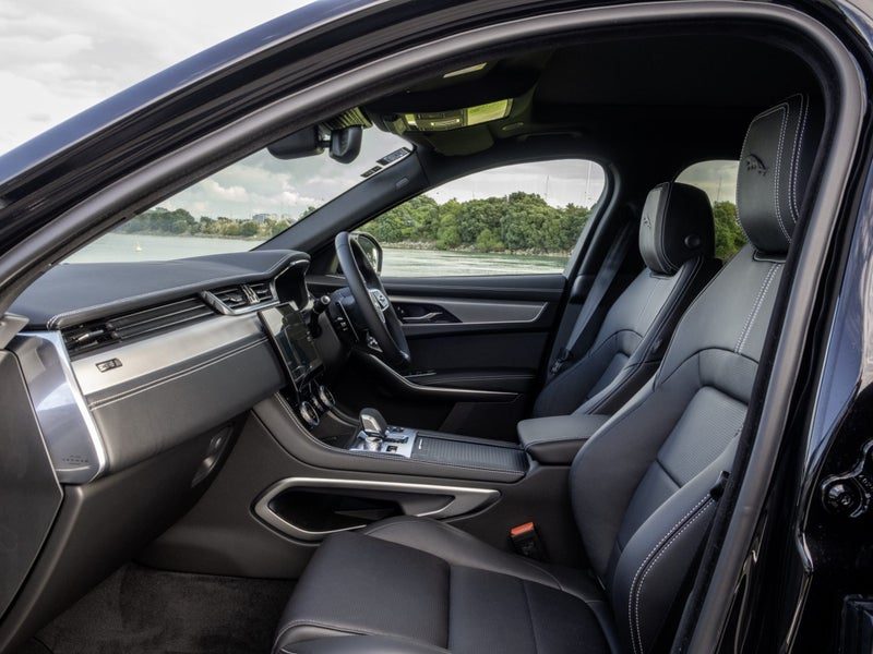 2026 Jaguar F-PACE P250 90th Anniversary Edition, photo 3