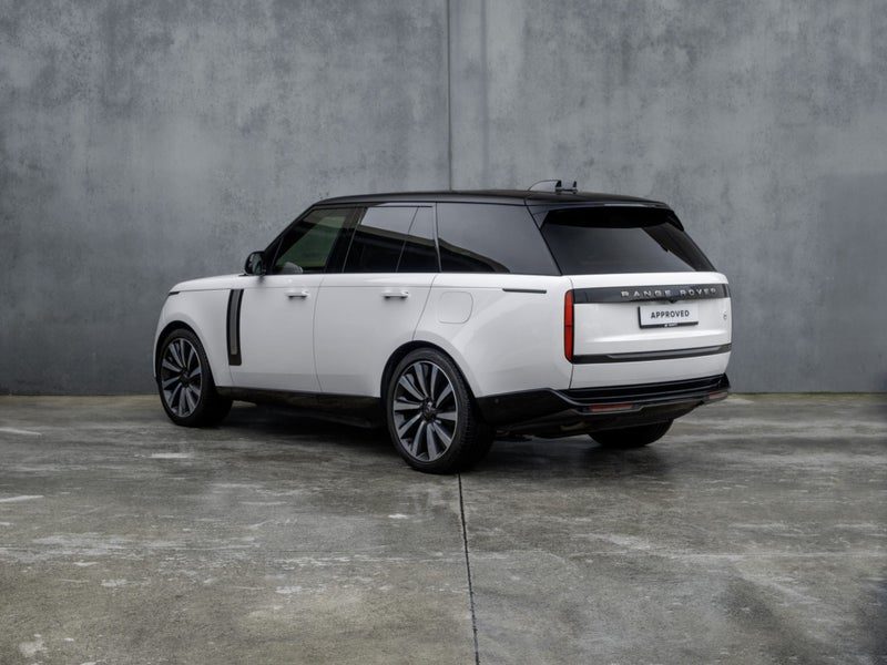 2024 Land Rover Range Rover P550e SV SWB, photo 2