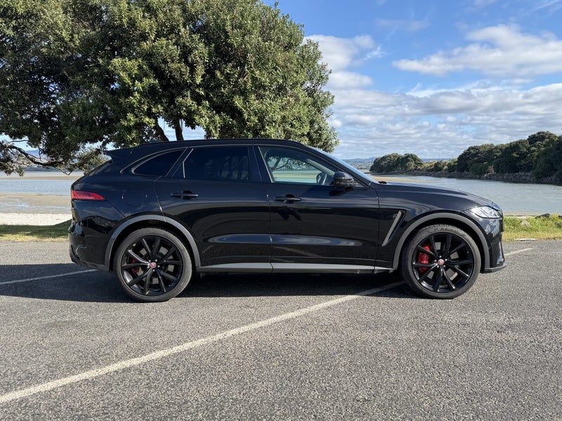 2020 Jaguar F-PACE SVR, photo 2