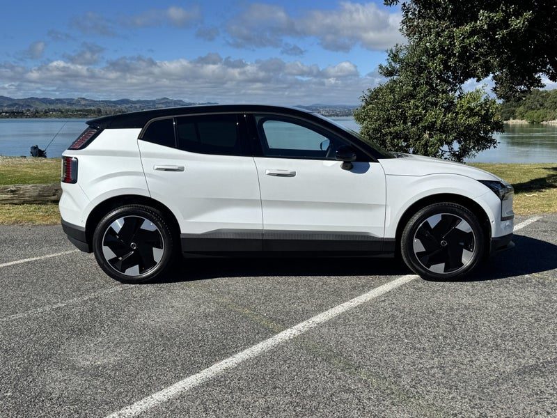 2026 Volvo EX30 Extended Range, photo 2