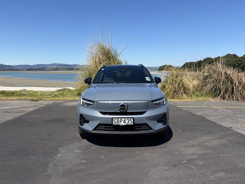 2023 Volvo XC40 P8 RECHARGE BEV, photo 2