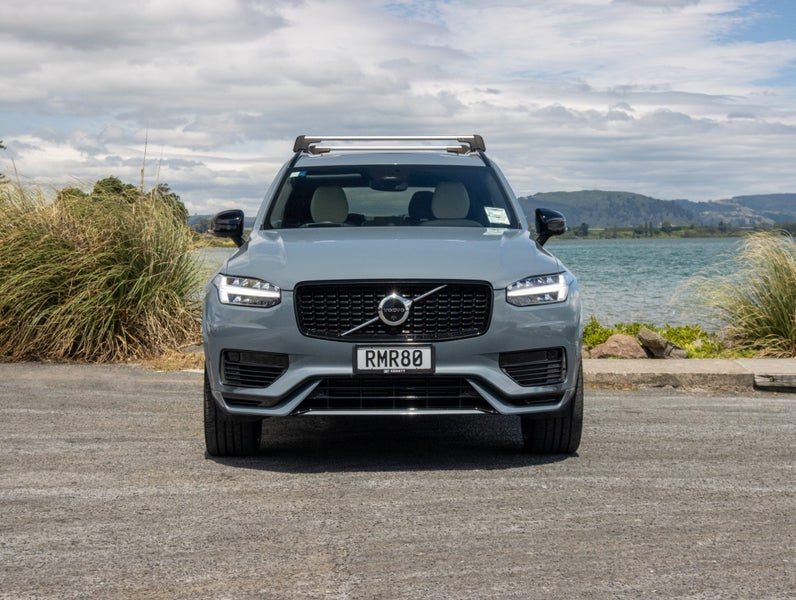 2023 Volvo XC90 T8 RECHARGE PHEV, photo 2