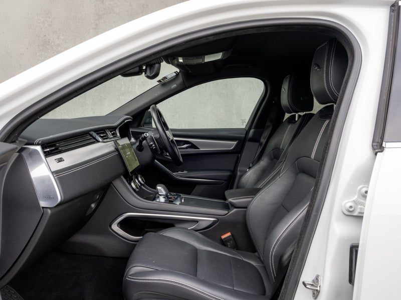 2022 Jaguar F-PACE P250 R-Dynamic SE, photo 3