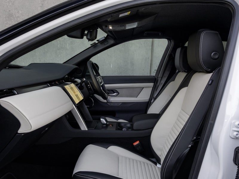 2026 Land Rover Discovery Sport P250 Dynamic SE, photo 3