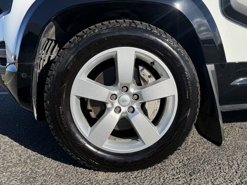 2024 Land Rover Defender 110 D300 X-Dynamic HSE, photo 2
