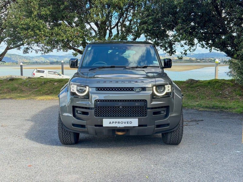 2025 Land Rover Defender 110 P635 OCTA Edition One, photo 2
