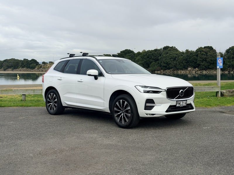 2022 Volvo XC60 B5 AWD PLUS