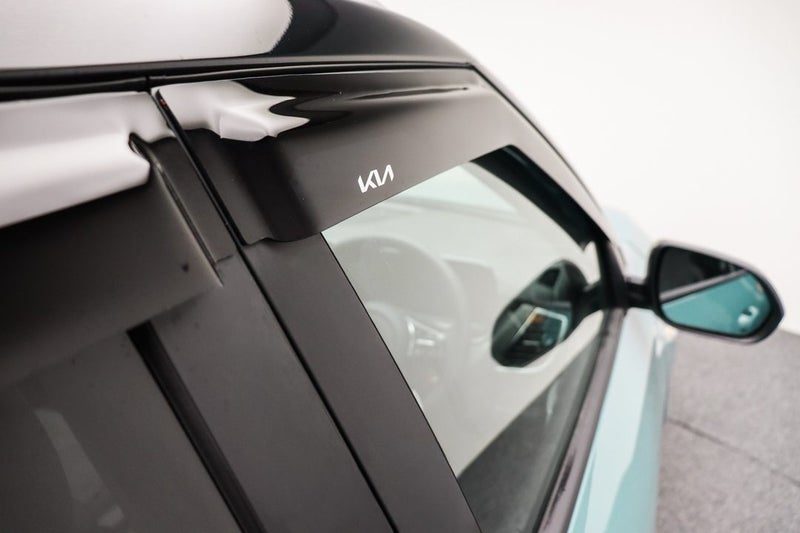 2026 Kia Seltos LX 2.0L DOHC IVT (2-Tone)**, photo 2