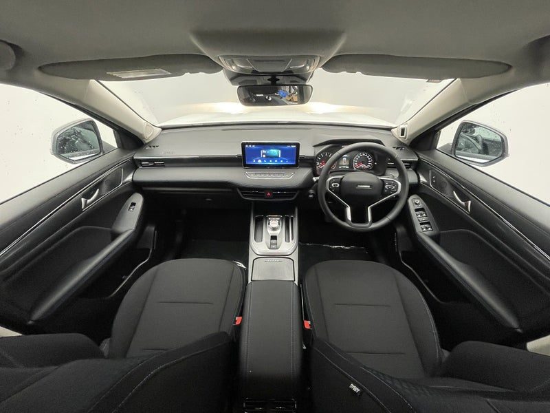 2026 Haval Jolion Premium Petrol Facelift, photo 2