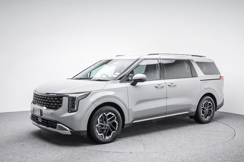 2025 Kia Carnival Deluxe 2.2 Diesel 8AT, photo 3