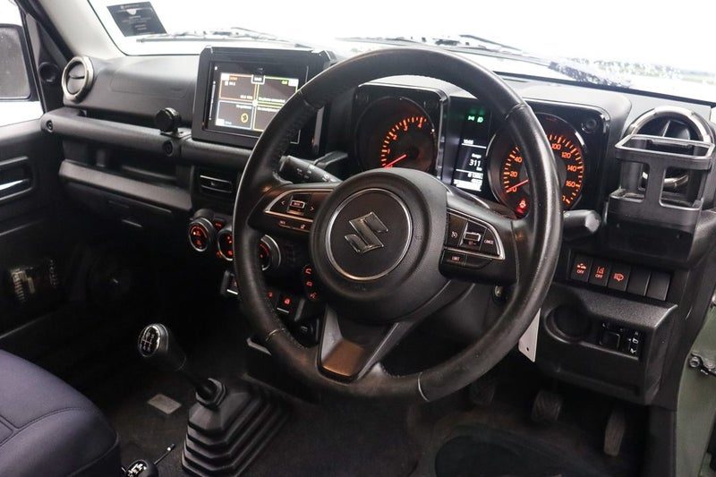 2023 Suzuki Jimny Sierra 1.5P/4WD/5MT, photo 2