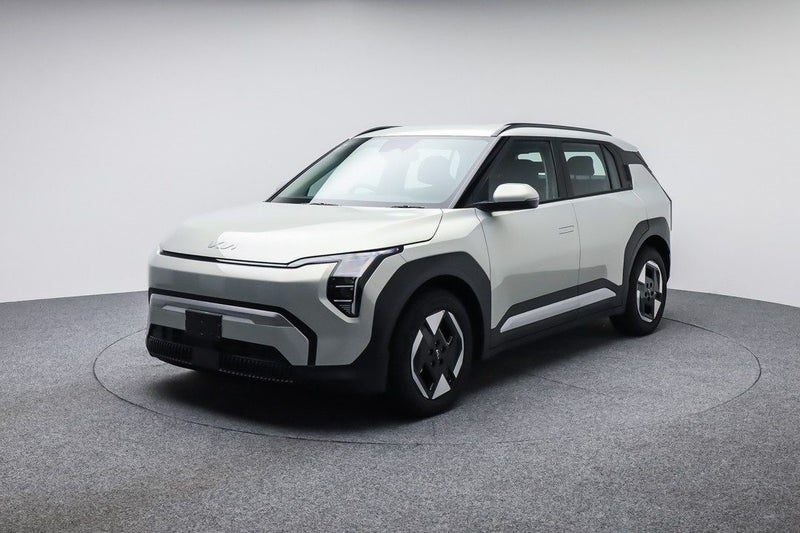 2026 Kia EV3 Light FWD LR, photo 3