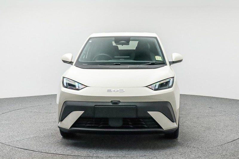 2026 BYD ATTO 1 Premium EV, photo 2