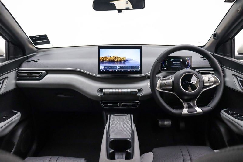 2026 BYD ATTO 1 Essential EV, photo 2