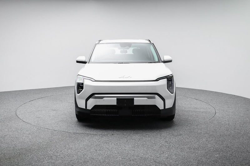 2026 Kia EV3 Light LR, photo 2