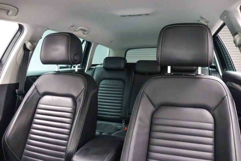2023 Volkswagen Passat Alltrack TSI 162kW, photo 3